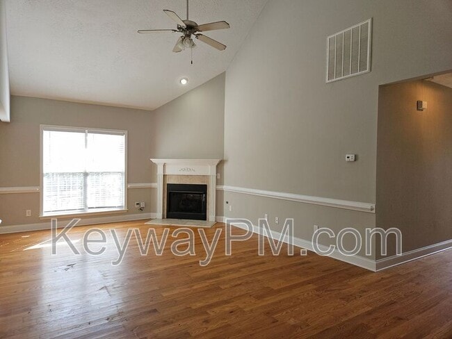 Building Photo - 808 Tyler Woods Dr