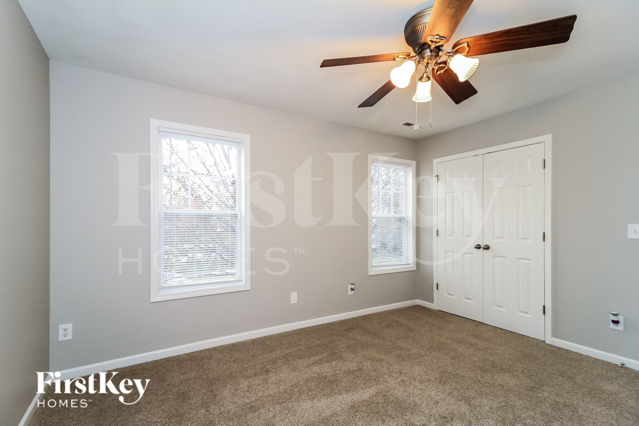 Building Photo - 112 Waverly St