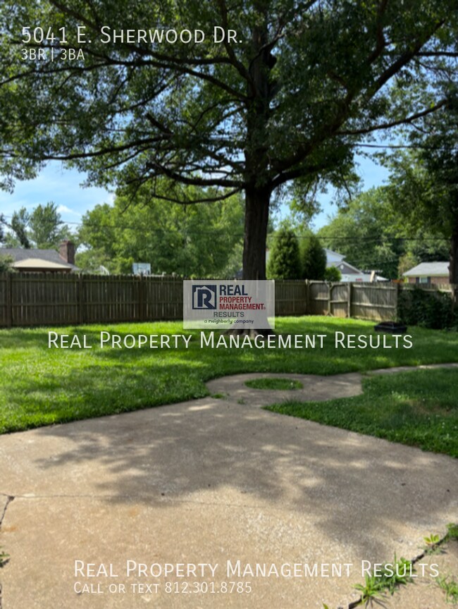 Building Photo - 5041 E Sherwood Dr