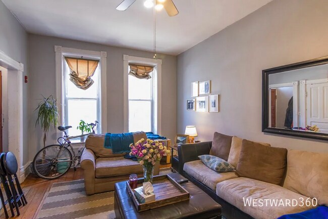 Building Photo - 1238 N Wolcott Ave