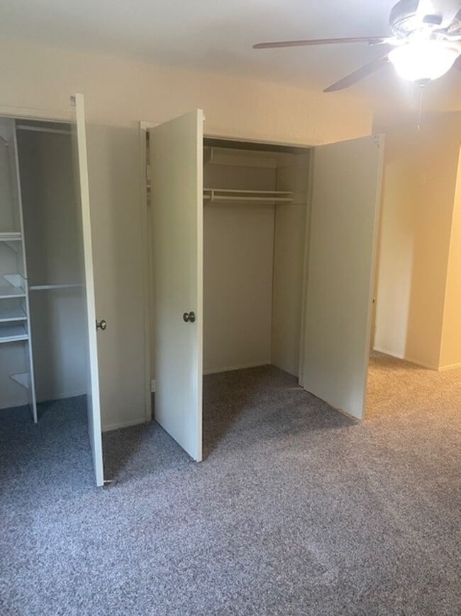 Building Photo - LOCATION, LOCATION 2 Bedroom 2 Bathroom Condo