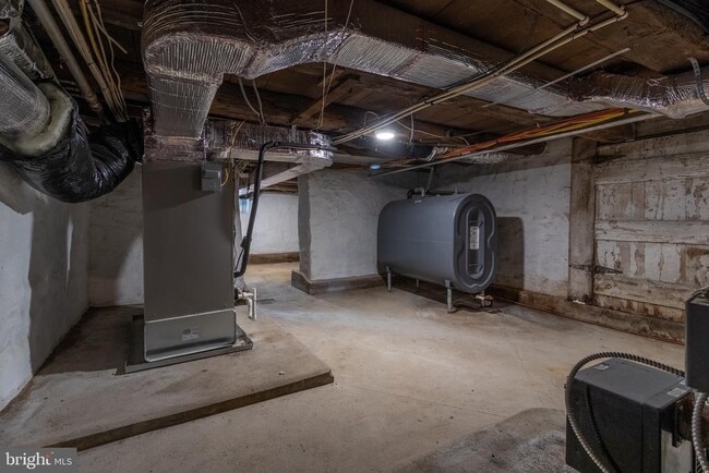 Building Photo - 110 Lyndell Rd