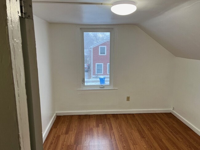 Building Photo - 15-17 Peru Street