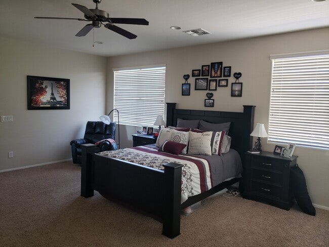 Building Photo - Gorgeous 4 Bed 3 Bath home in Anthem