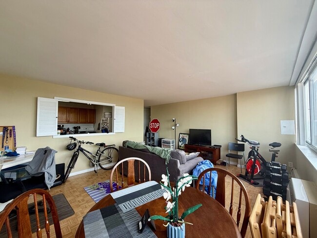 Building Photo - 1401 Pennsylvania Ave