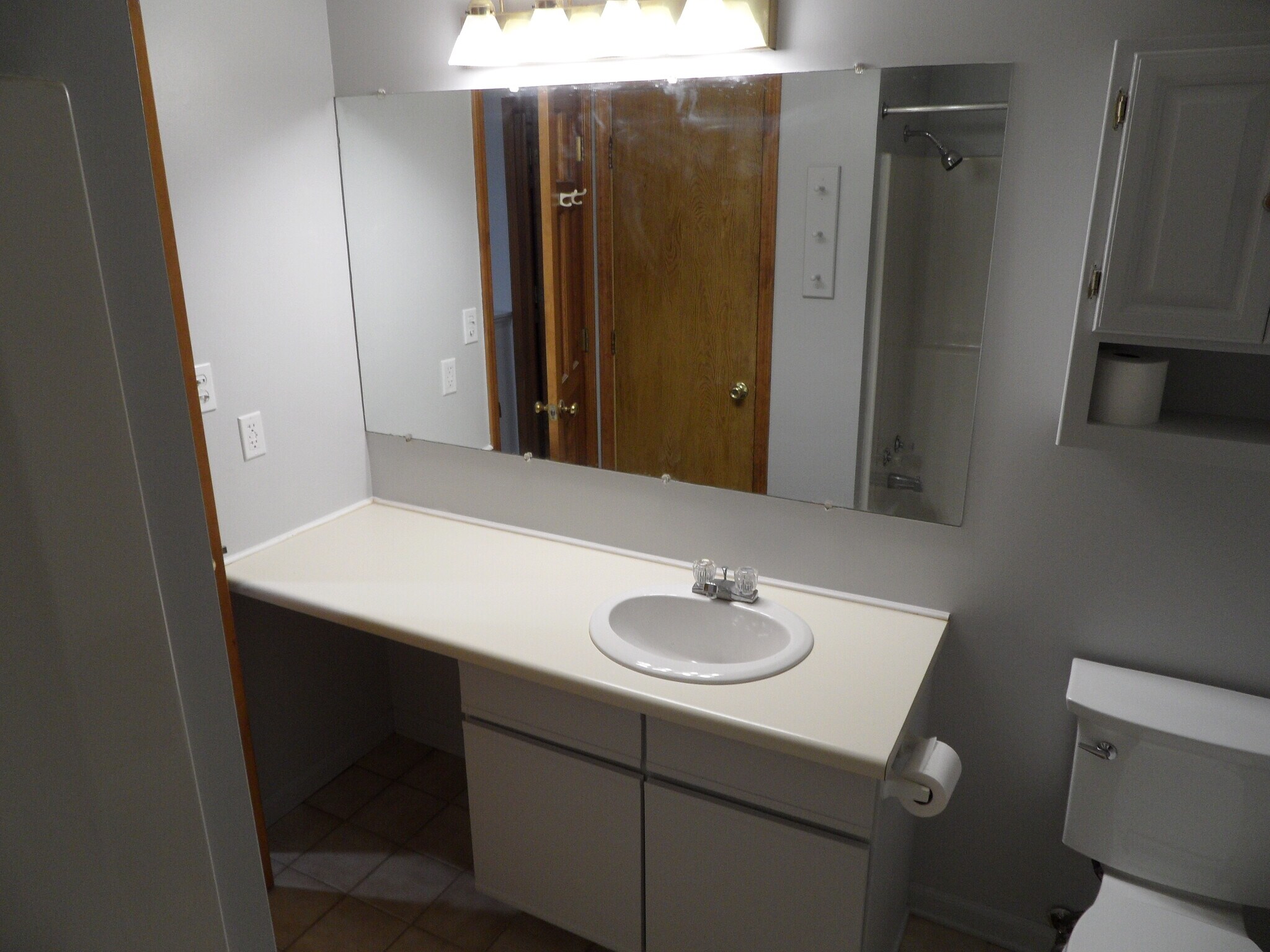 Building Photo - 921 Onondaga St