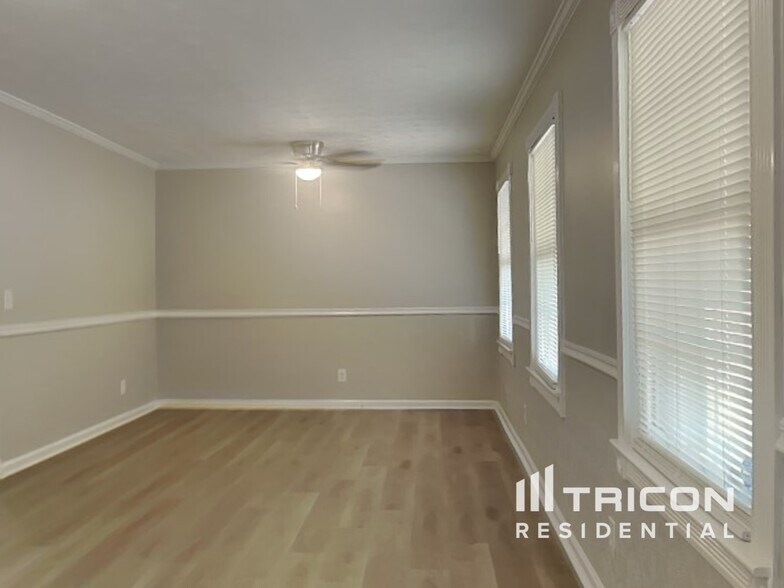 Building Photo - 5555 Richland Dr
