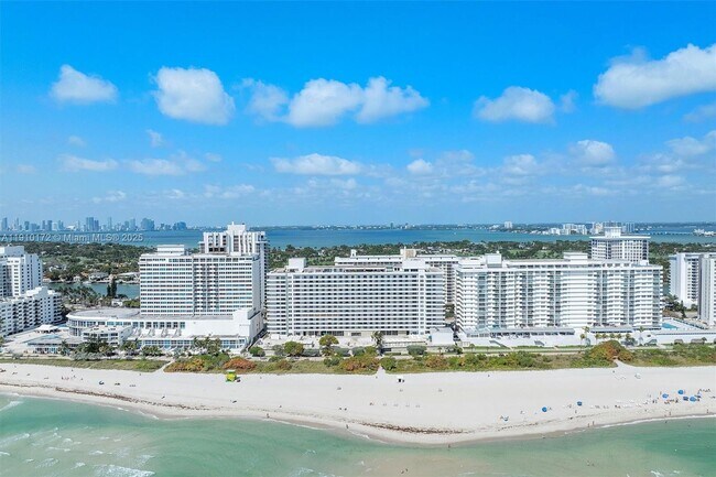 Building Photo - 5555 Collins Ave