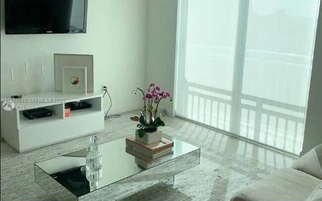 Building Photo - 50 Menores Ave