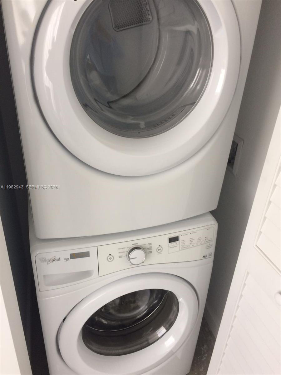 Building Photo - 151 SE 1st St