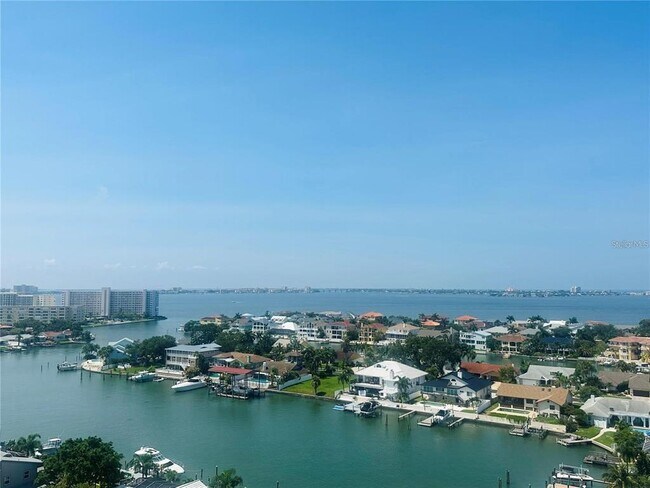 Building Photo - 5950 Pelican Bay Plaza S