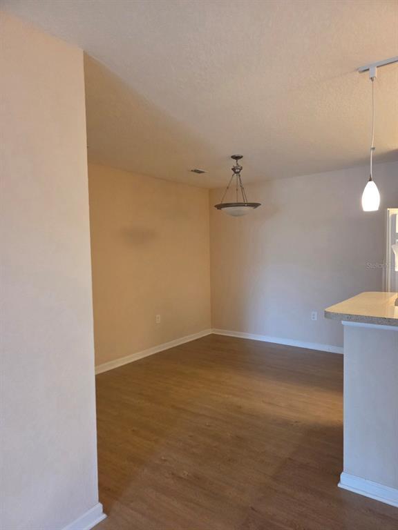 Building Photo - 5824 Lake Pointe Village Cir