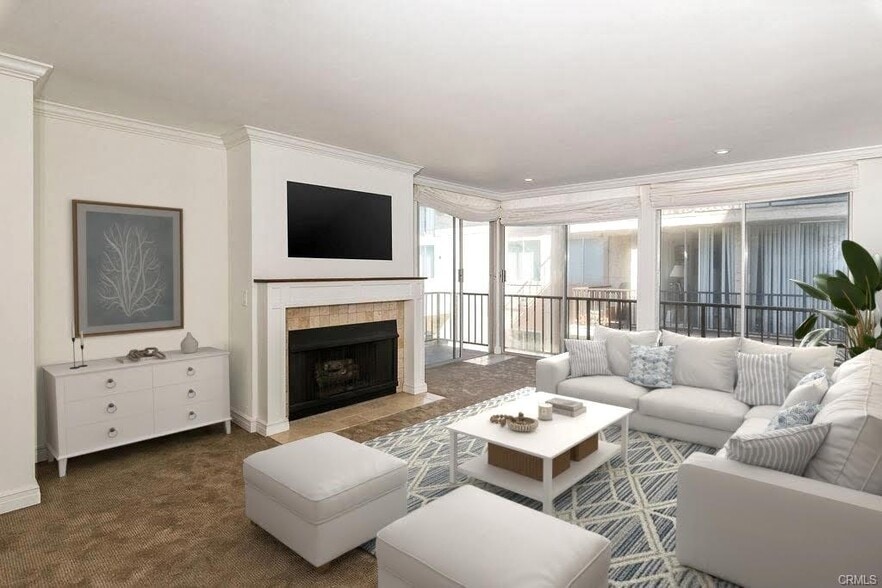 Building Photo - 555 Esplanade