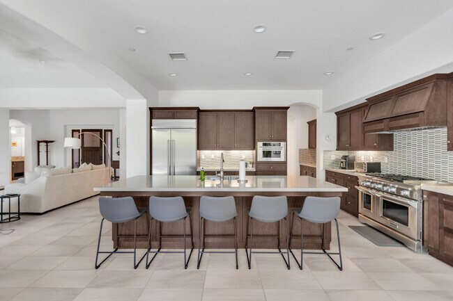 Building Photo - 81805 Four Seasons Pl