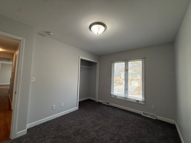 Building Photo - $3,200 | 5 Bedroom, 3 Bathroom House | No Pets | Available for Immediate Move In!