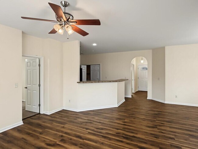 Building Photo - 1406 Parkland Way