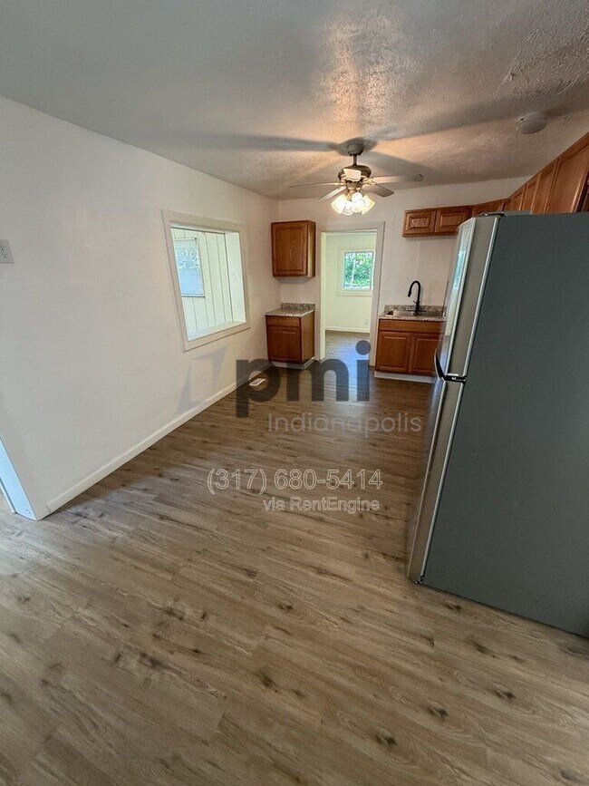 Building Photo - 1324 Brandt Dr