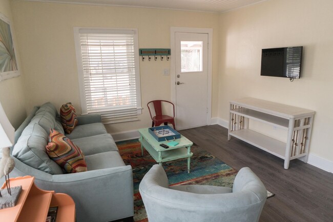 Building Photo - Beautiful Three Bedroom with Private Beach...