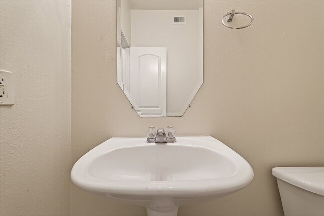 Building Photo - 18518 Bare Meadow Ln