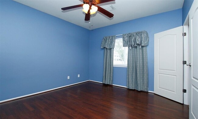 Building Photo - 3902 Mossy Pl Ln