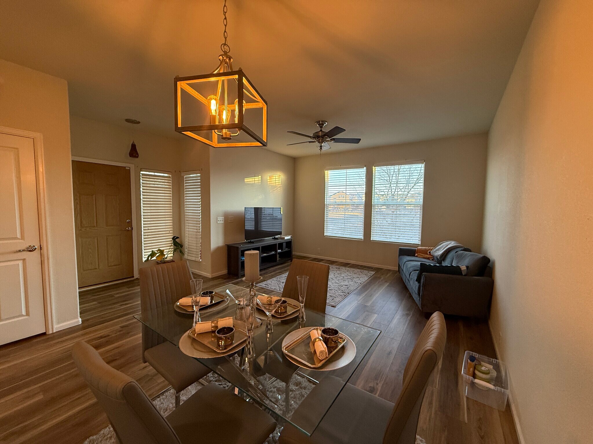 Building Photo - 8081 Elk River Vw