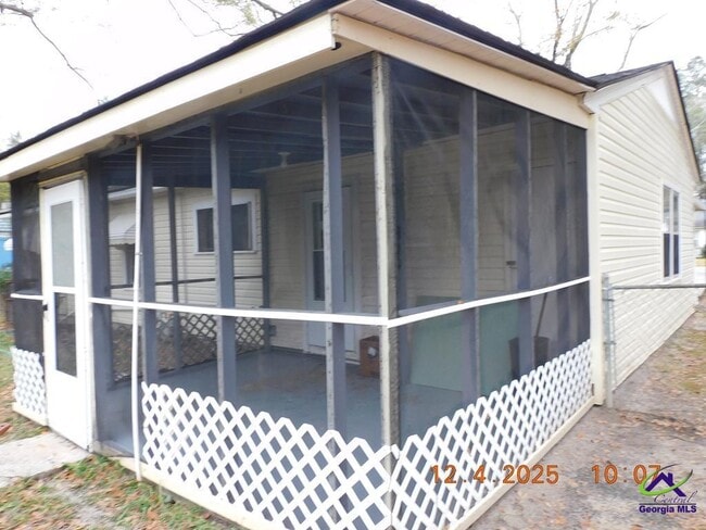 Building Photo - 234 Johns Rd