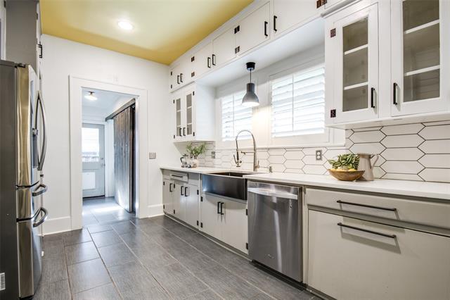 Building Photo - 723 Skillman St