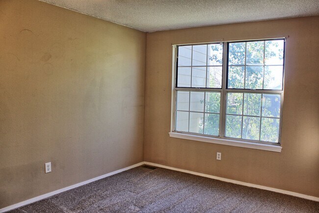 Building Photo - 17497 E Rice Cir