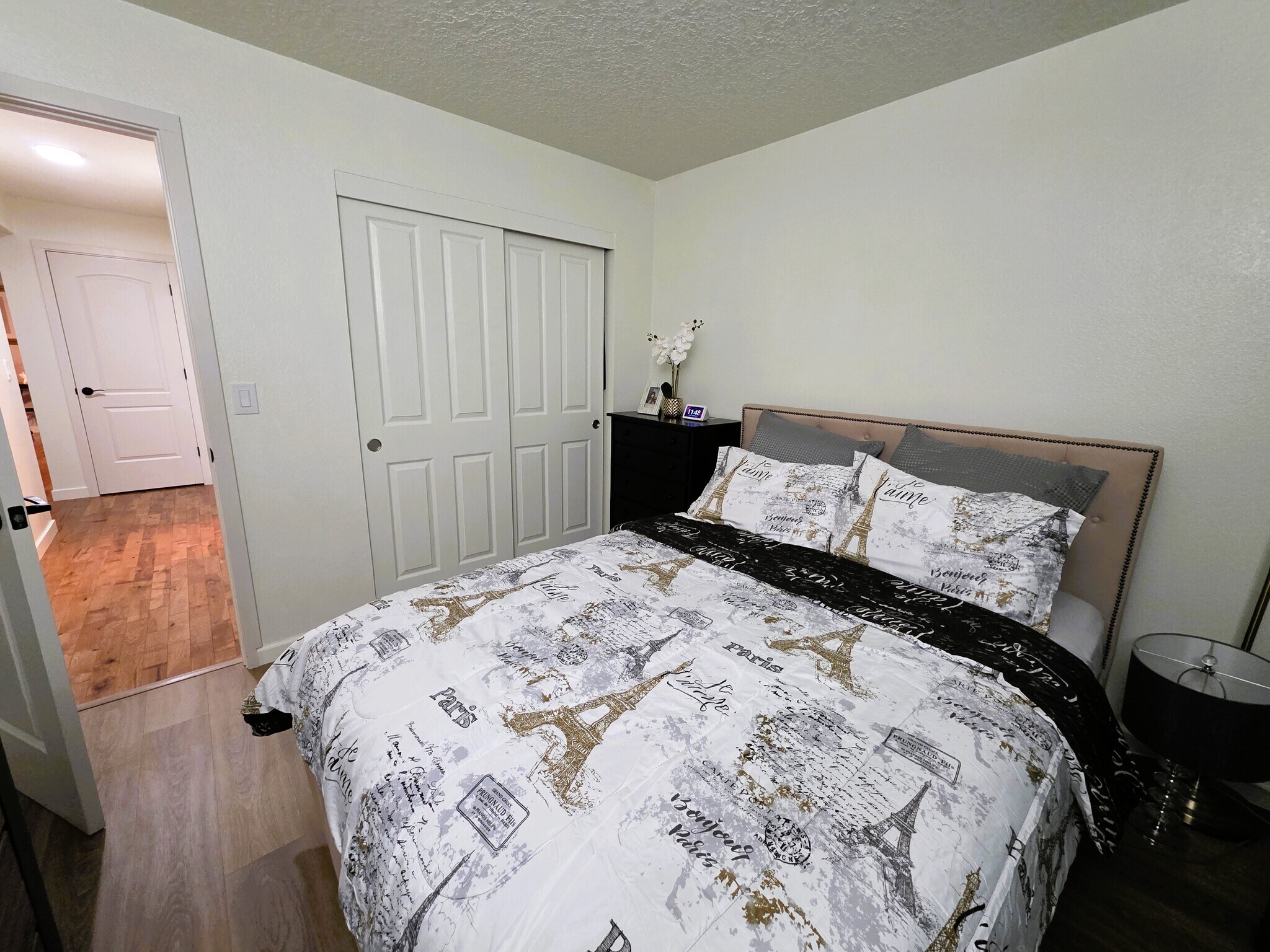 Guest Bedroom - 12504 SE Stark St