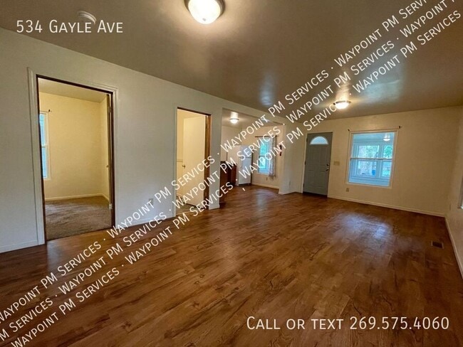 Building Photo - 534 Gayle Ave
