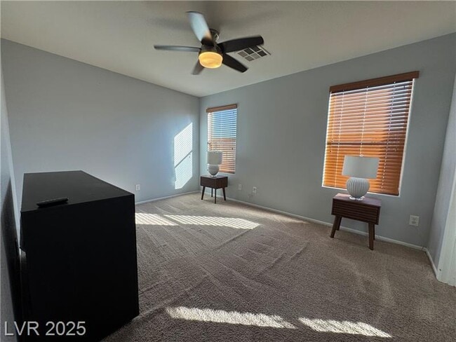 Building Photo - 9253 Valley Ranch Ave