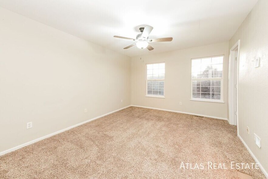 Building Photo - 6423 Elsinore Dr