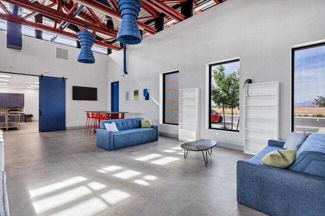 Building Photo - 30517 N Oak Dr