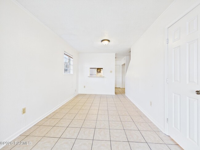 Building Photo - 225 Ryder Dr