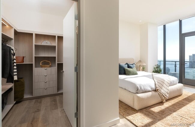 Building Photo - 1011 Union St