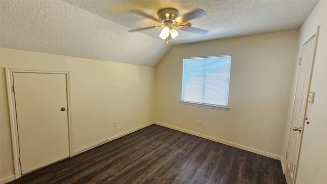 Building Photo - 21435 Park Mill Ln