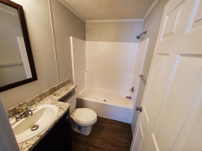 Building Photo - 24 Bluebird Hill Dr