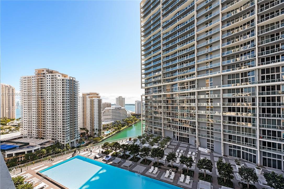 Building Photo - 475 Brickell Ave