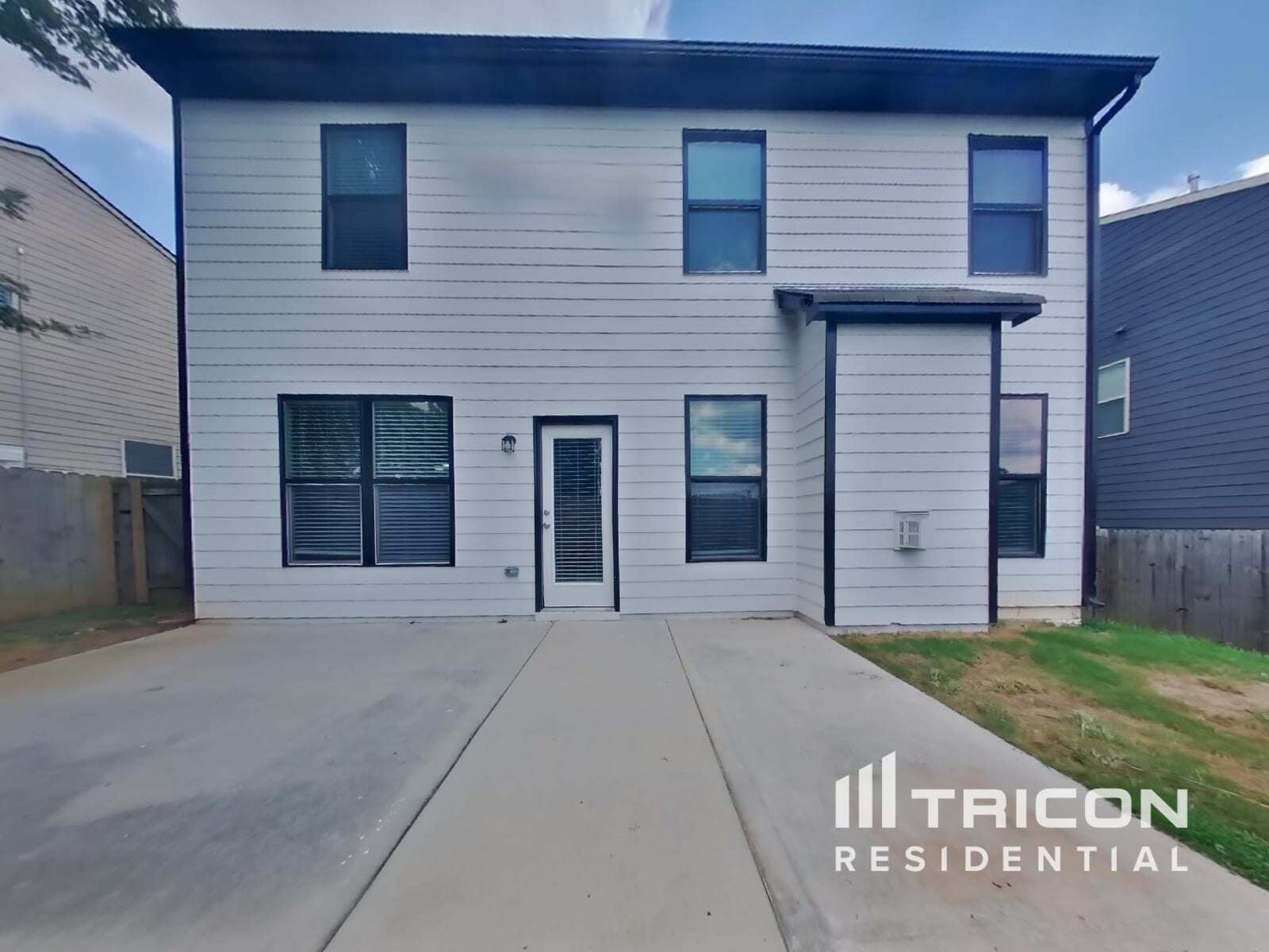 Building Photo - 2377 Proctor Creek Enclave