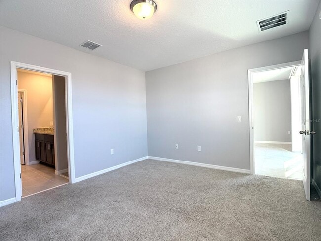 Building Photo - 3063 Laurel Oak Ln