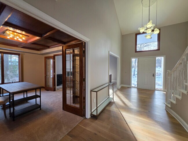 Building Photo - 3427 E Dobson Pl