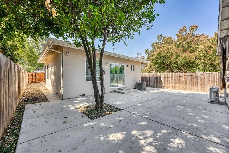 Building Photo - 3749 Bigler Way