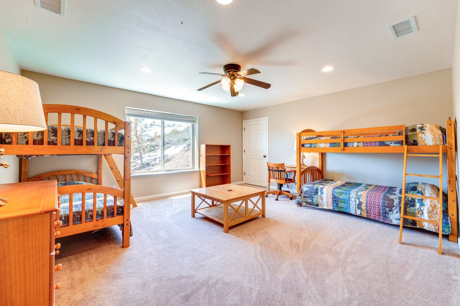 Building Photo - 799 Lookout Point Cir