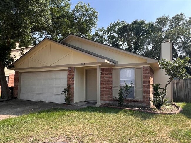 Primary Photo - 958 Grand Jct Dr