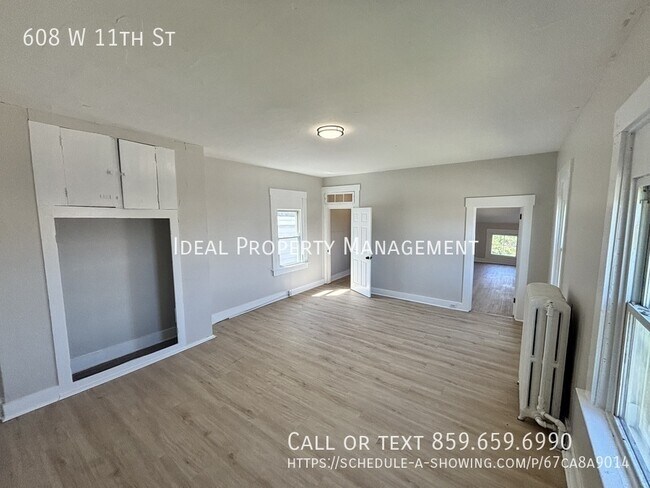 Building Photo - 608 W 11th St