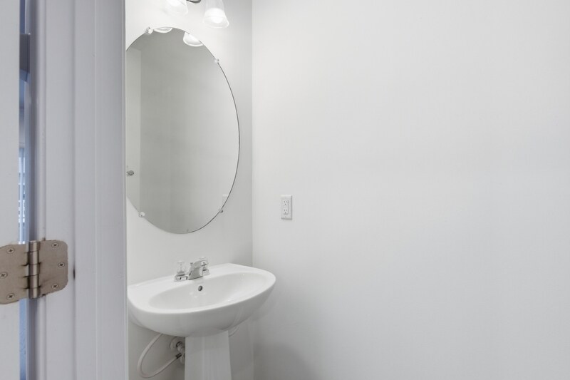 Building Photo - 3042 Mia Ln