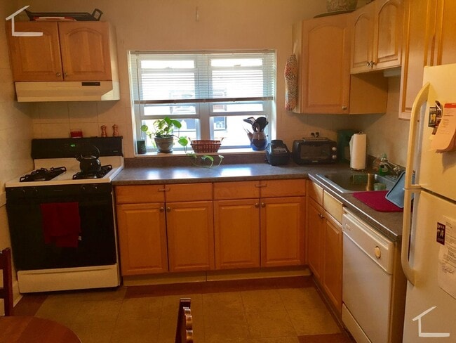Building Photo - Nice 1 bed in Oak Square