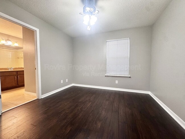 Building Photo - 5205 Northlawn Way