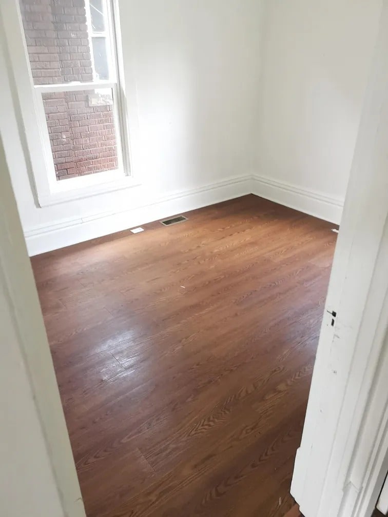 Building Photo - 438 7th Ave