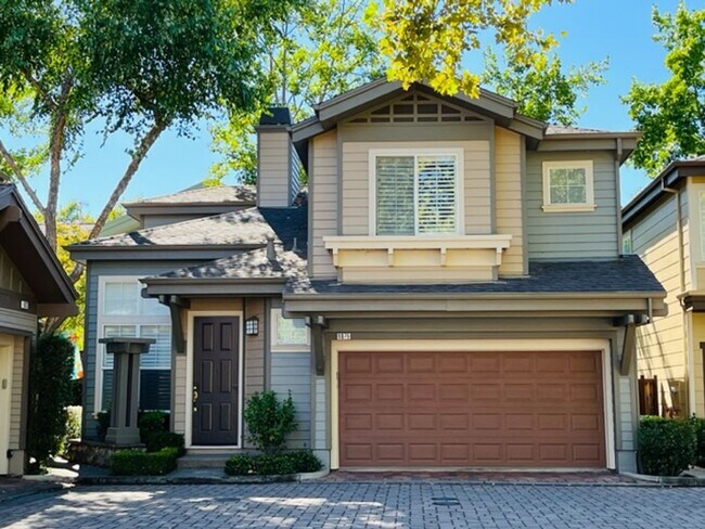 Building Photo - Move-in Ready 3BD/2.5BA, Two-Story Home in Stony Brook in Downtown Danville